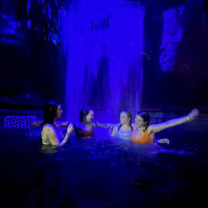 Meet your Posher, Joy